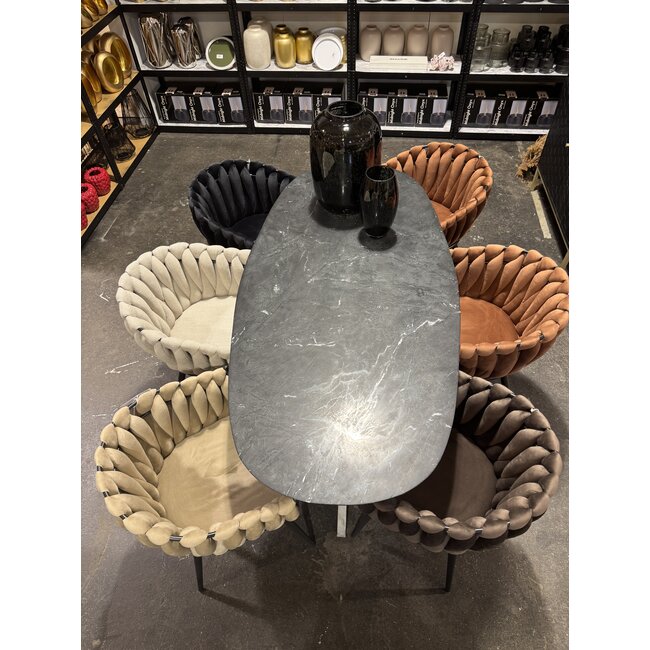 Homerebels Collection Zwart marmeren eettafel met metalen spinpoot - 180x90 cm