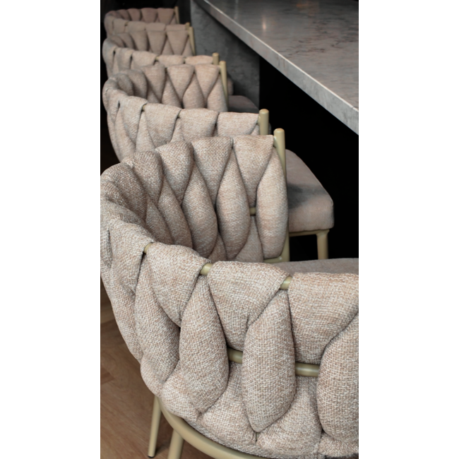 Homerebels Collection Wave barkruk met gevlochten rugleuning - barstoel met beige poten - zithoogte 65 cm