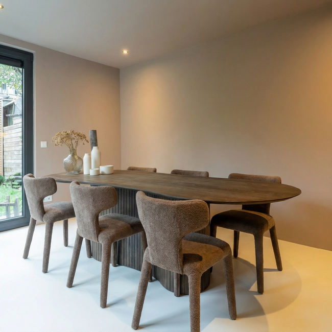 Homerebels Collection Japandi eetkamerstoel bruin volledig gestoffeerd – minimalistisch design met comfortabele zit