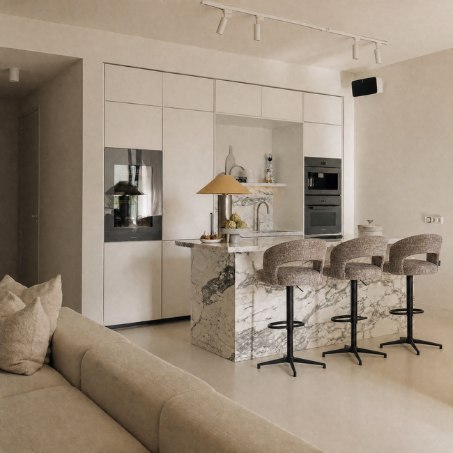 Homerebels Collection Draaibare barkruk met armleuning en rugleuning in taupe | In hoogte verstelbaar 64–84 cm | Met voetensteun | Kookeiland & bartafel