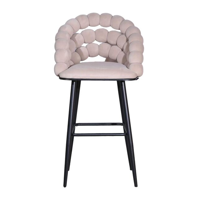 Homerebels Collection Bubble Barstool beige velvet barkruk 65 cm met armleuningen en zwarte poten | Bolvormige bubble rugleuning | Luxe design barkruk voor kookeiland of lage bartafel