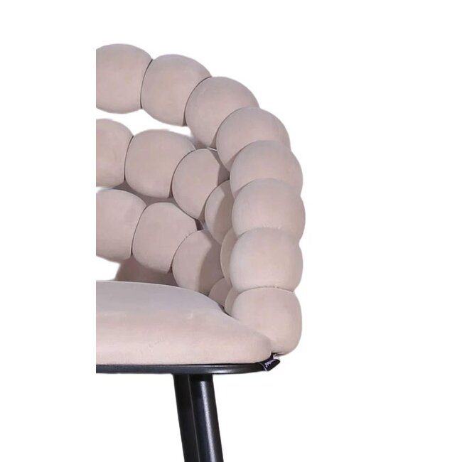 Homerebels Collection Bubble Barstool beige velvet barkruk 65 cm met armleuningen en zwarte poten | Bolvormige bubble rugleuning | Luxe design barkruk voor kookeiland of lage bartafel