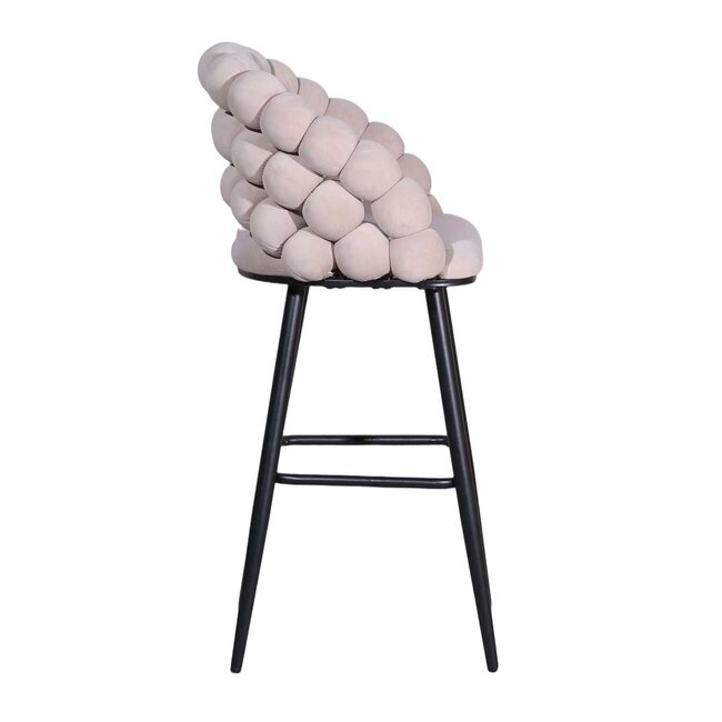 Homerebels Collection Bubble Barstool beige velvet barkruk 65 cm met armleuningen en zwarte poten | Bolvormige bubble rugleuning | Luxe design barkruk voor kookeiland of lage bartafel