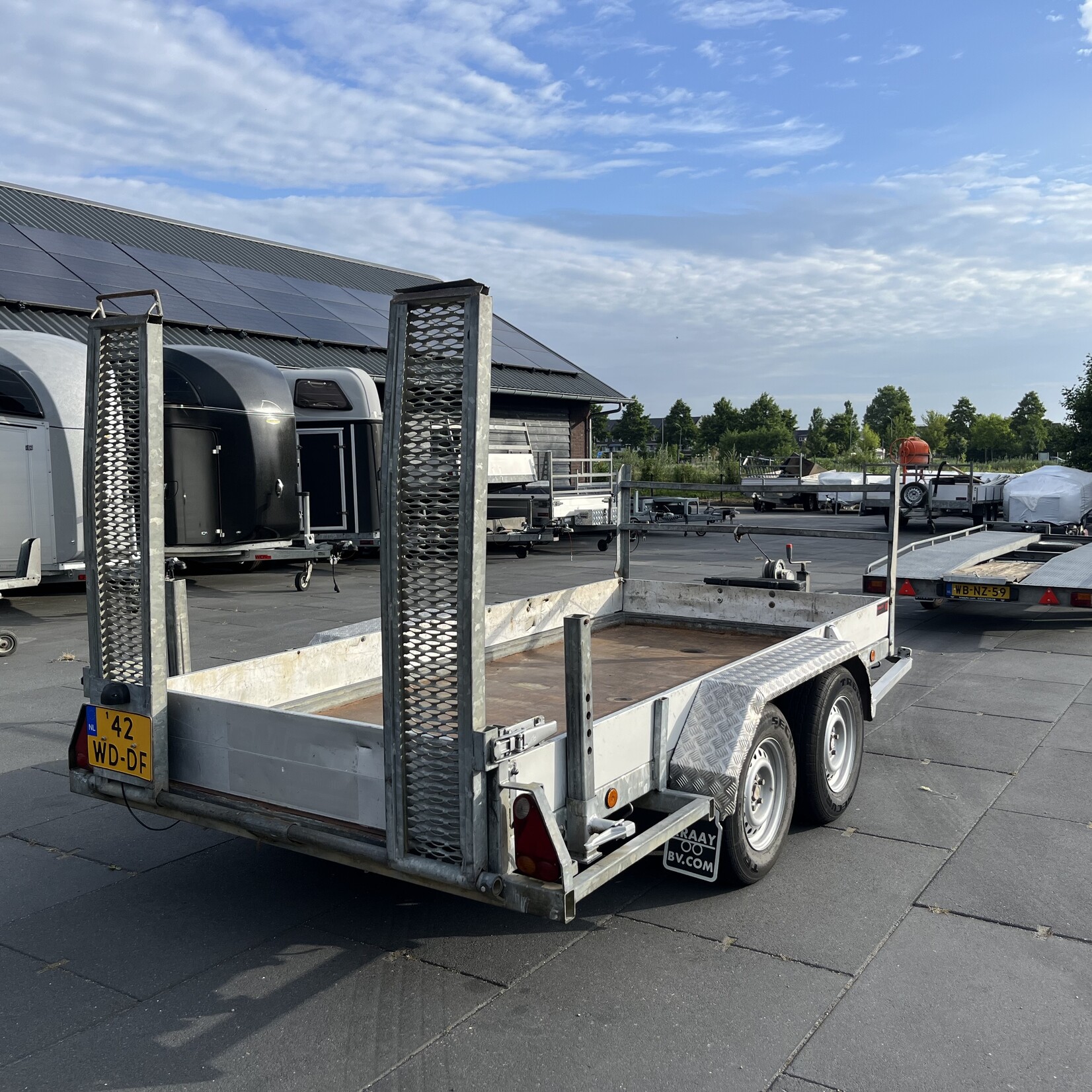 Atec Machine transporter