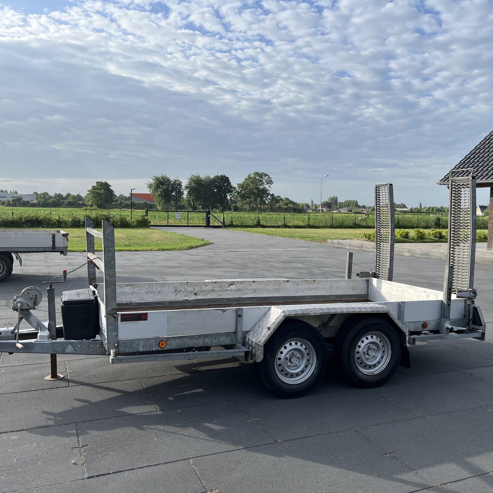 Atec Machine transporter