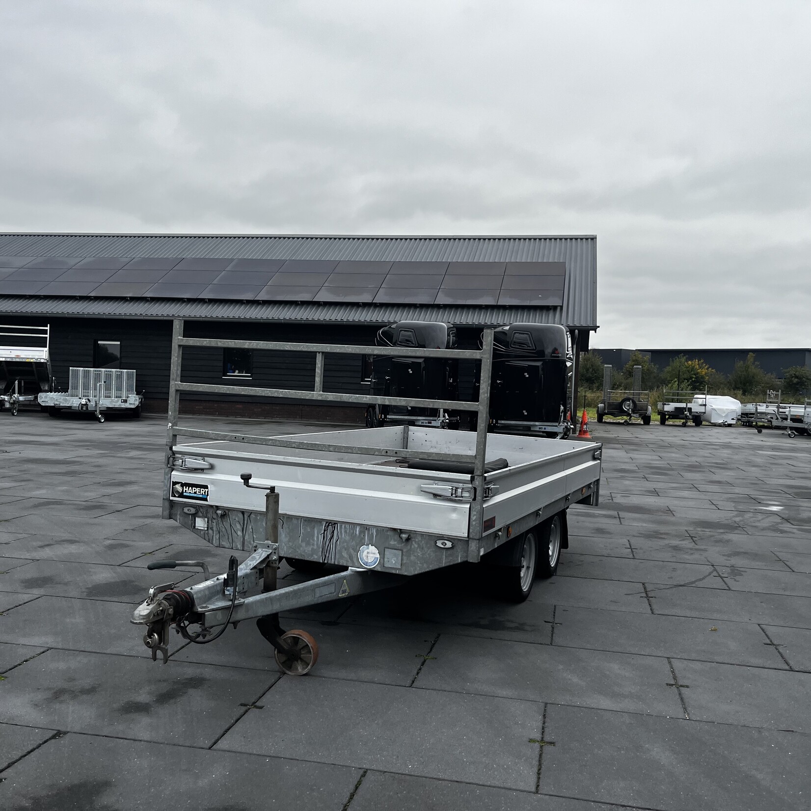 Hapert 335 x 185 cm