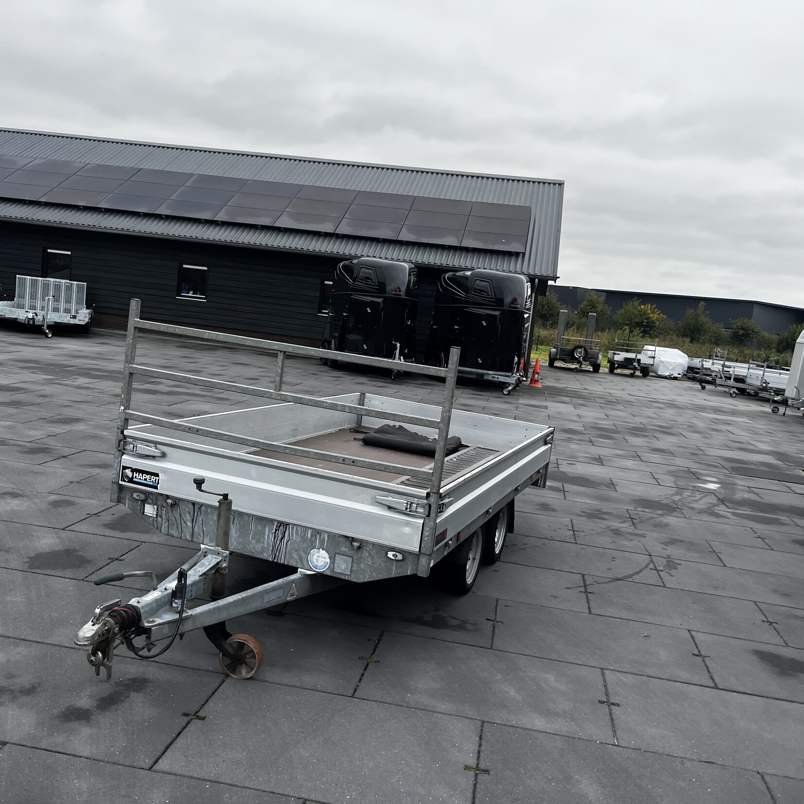 Hapert 335 x 185 cm