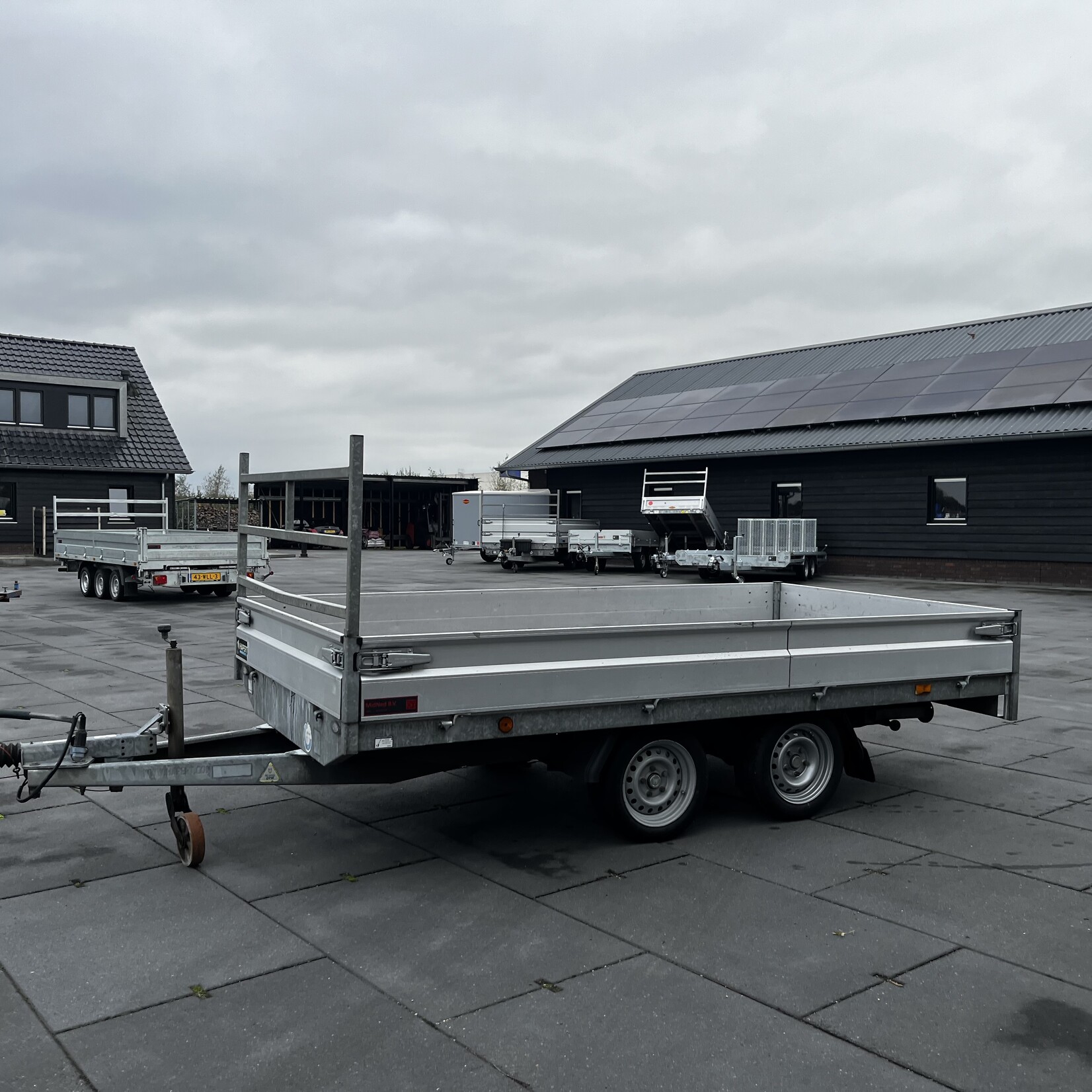 Hapert 335 x 185 cm