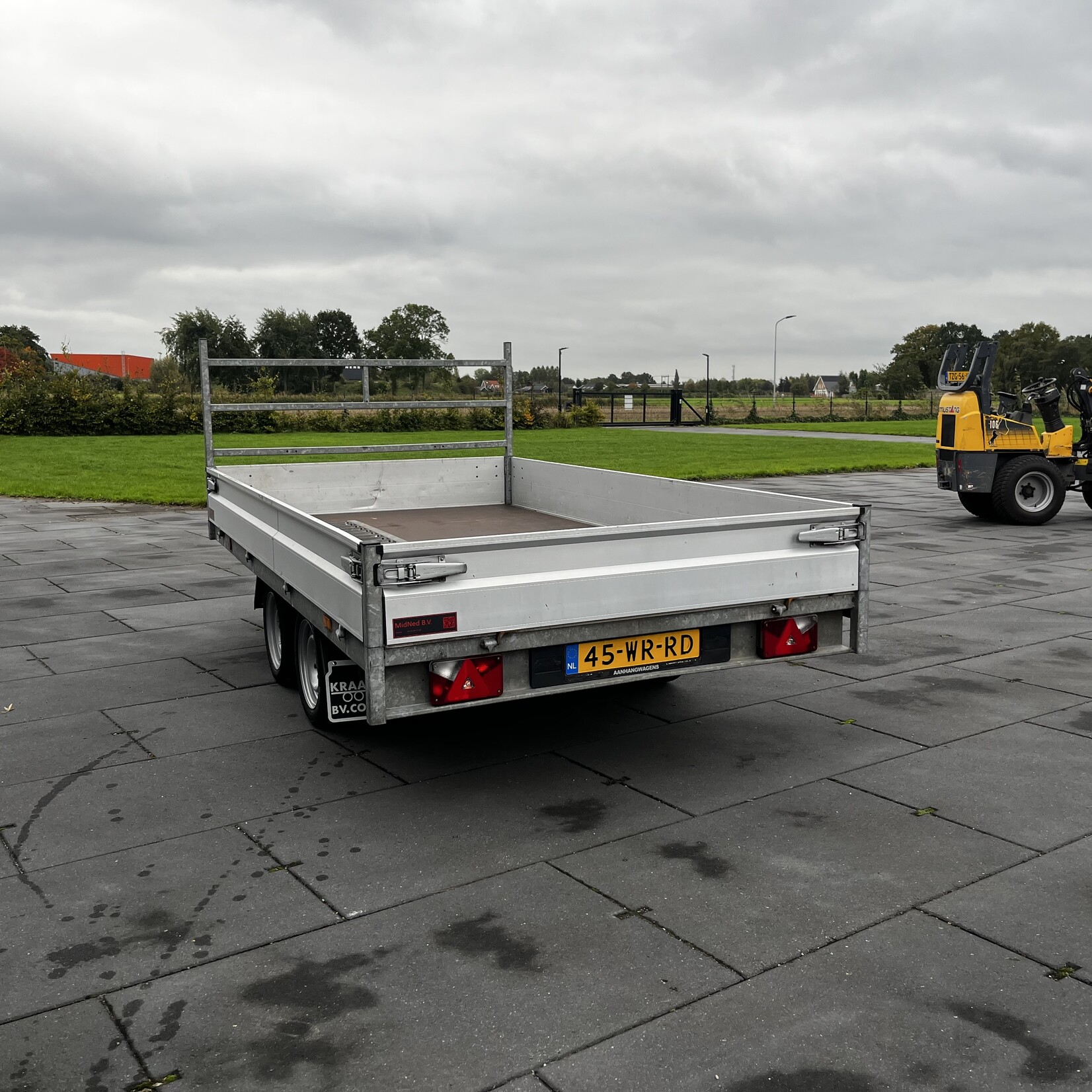 Hapert 335 x 185 cm