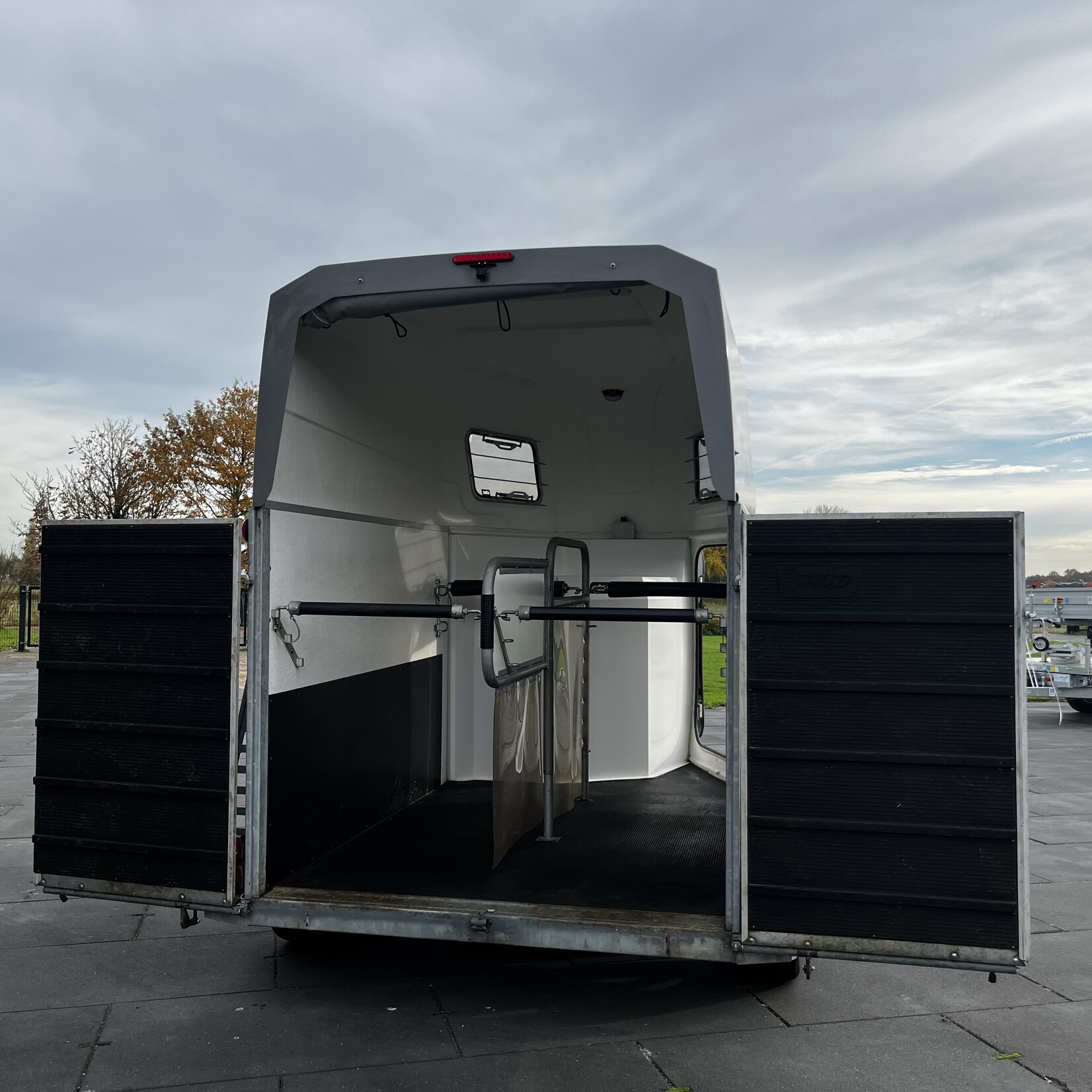 Atec paardentrailer