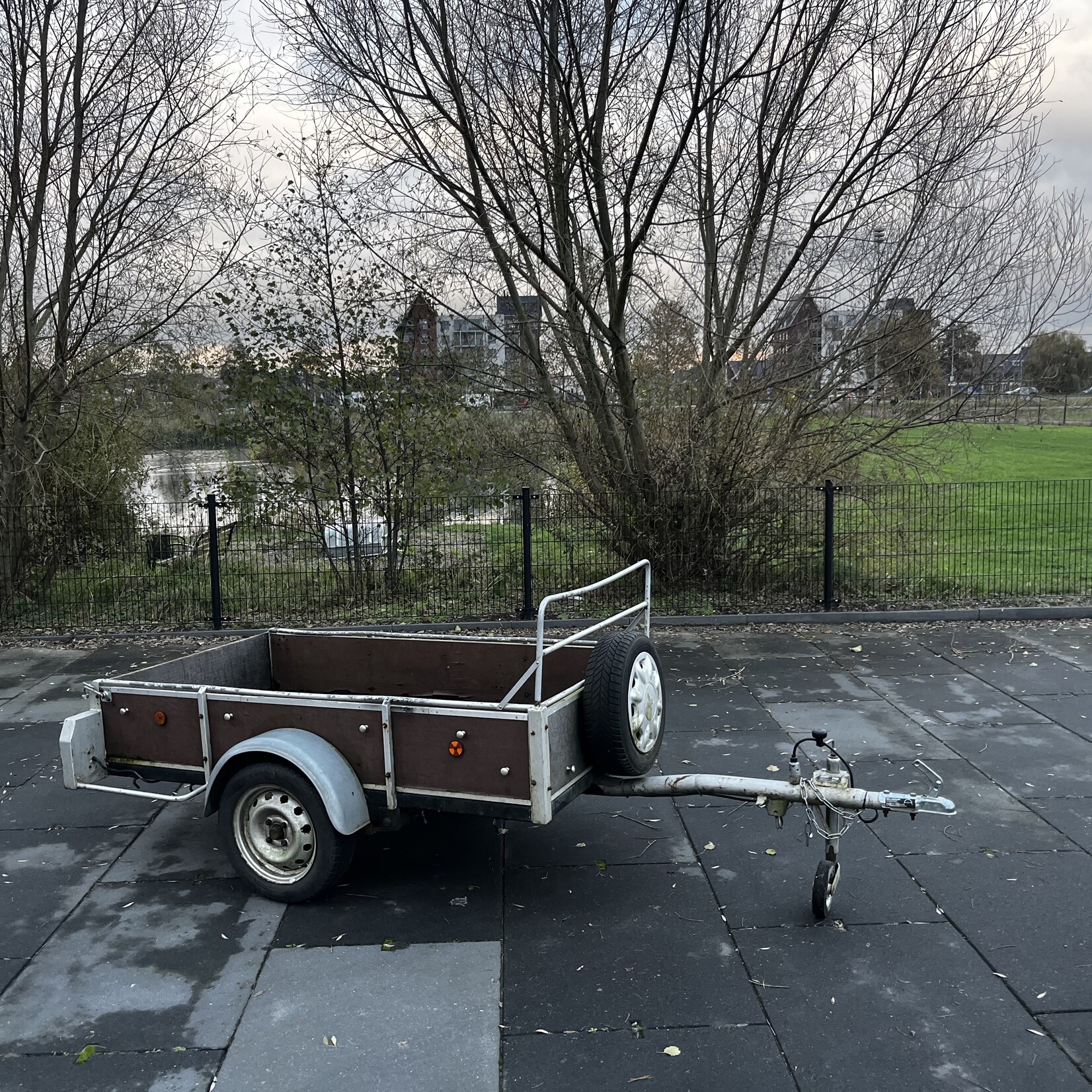 Bakwagen 200 x 110 cm 750 kg bladveren