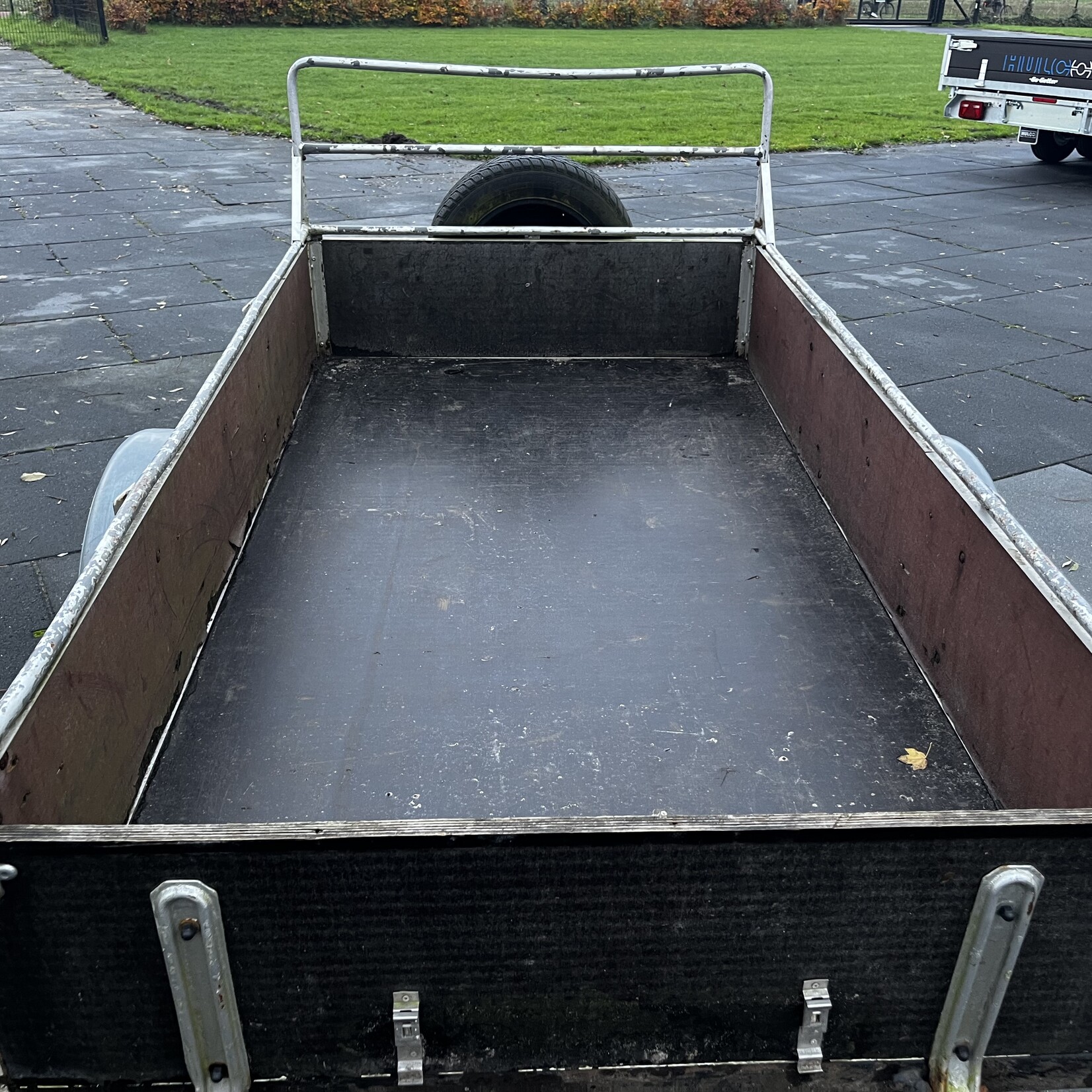 Bakwagen 200 x 110 cm 750 kg bladveren