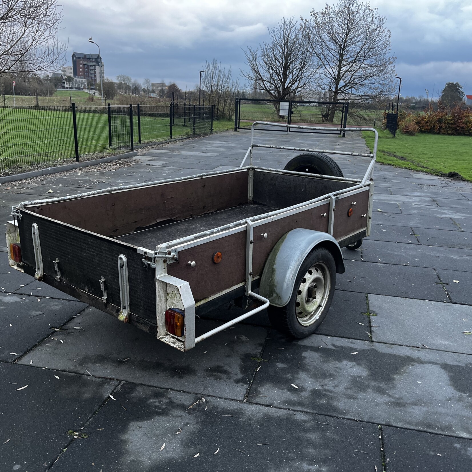 Bakwagen 200 x 110 cm 750 kg bladveren