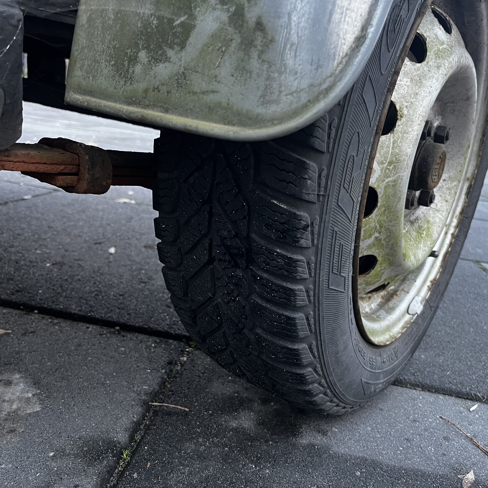 Bakwagen 200 x 110 cm 750 kg bladveren