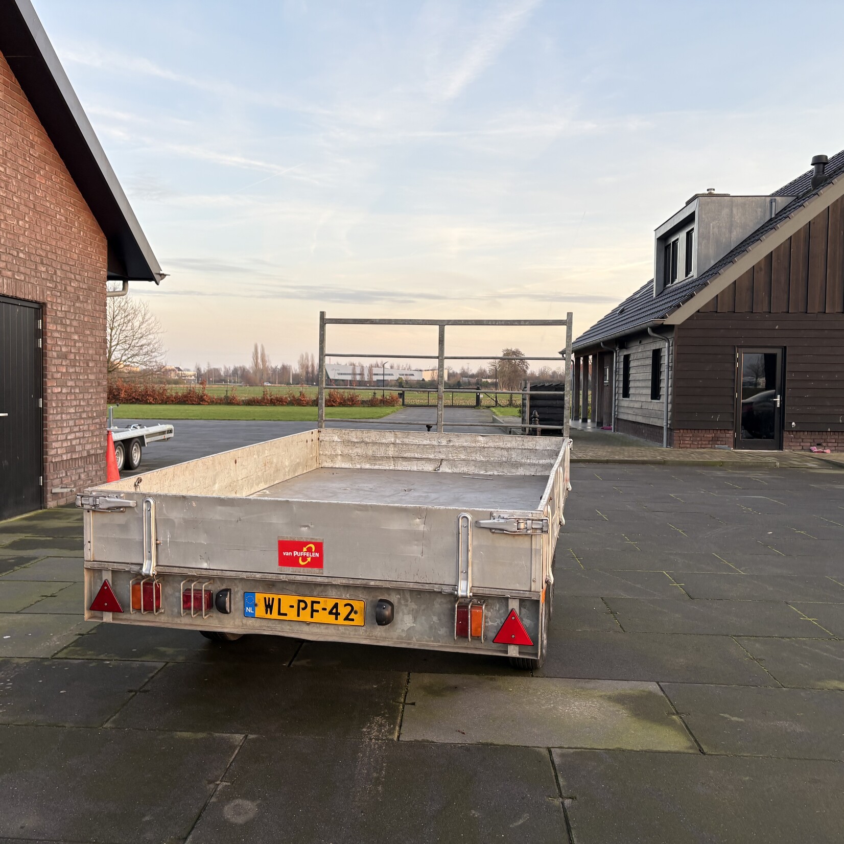 Solide plateauwagen 300 x 170 marge