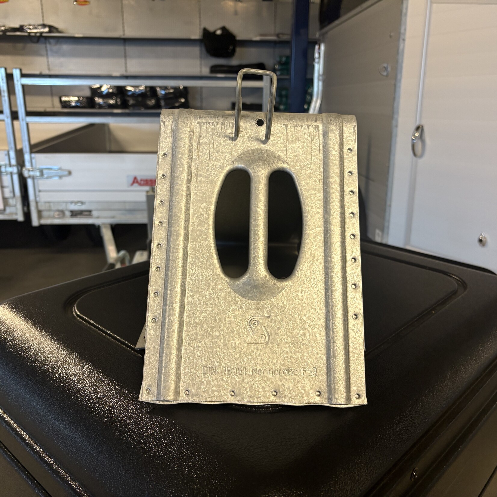 Wielkeg G 53 verzinkt  465x200x231mm (LxBxH)