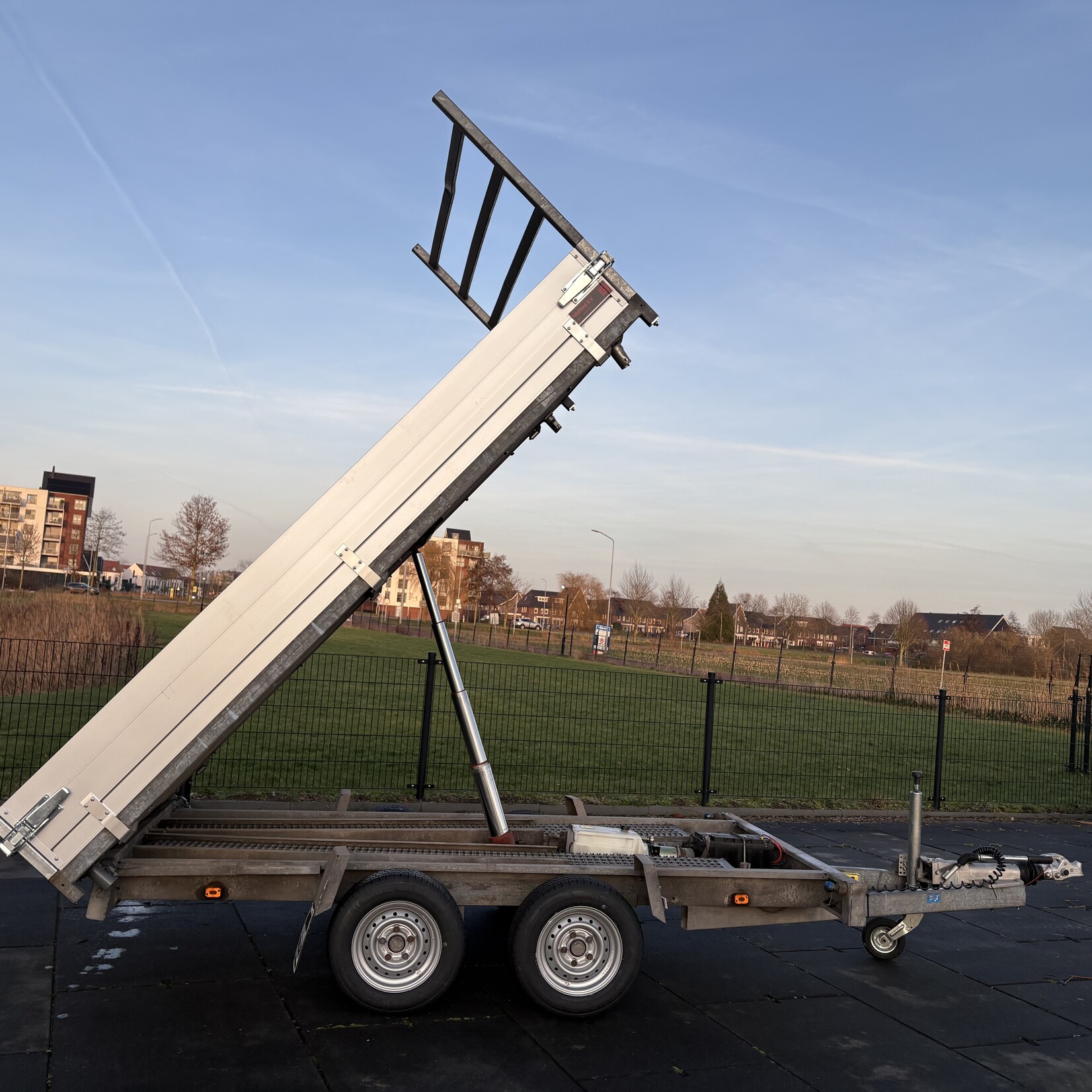 Anssems kipper met nieuwe borden