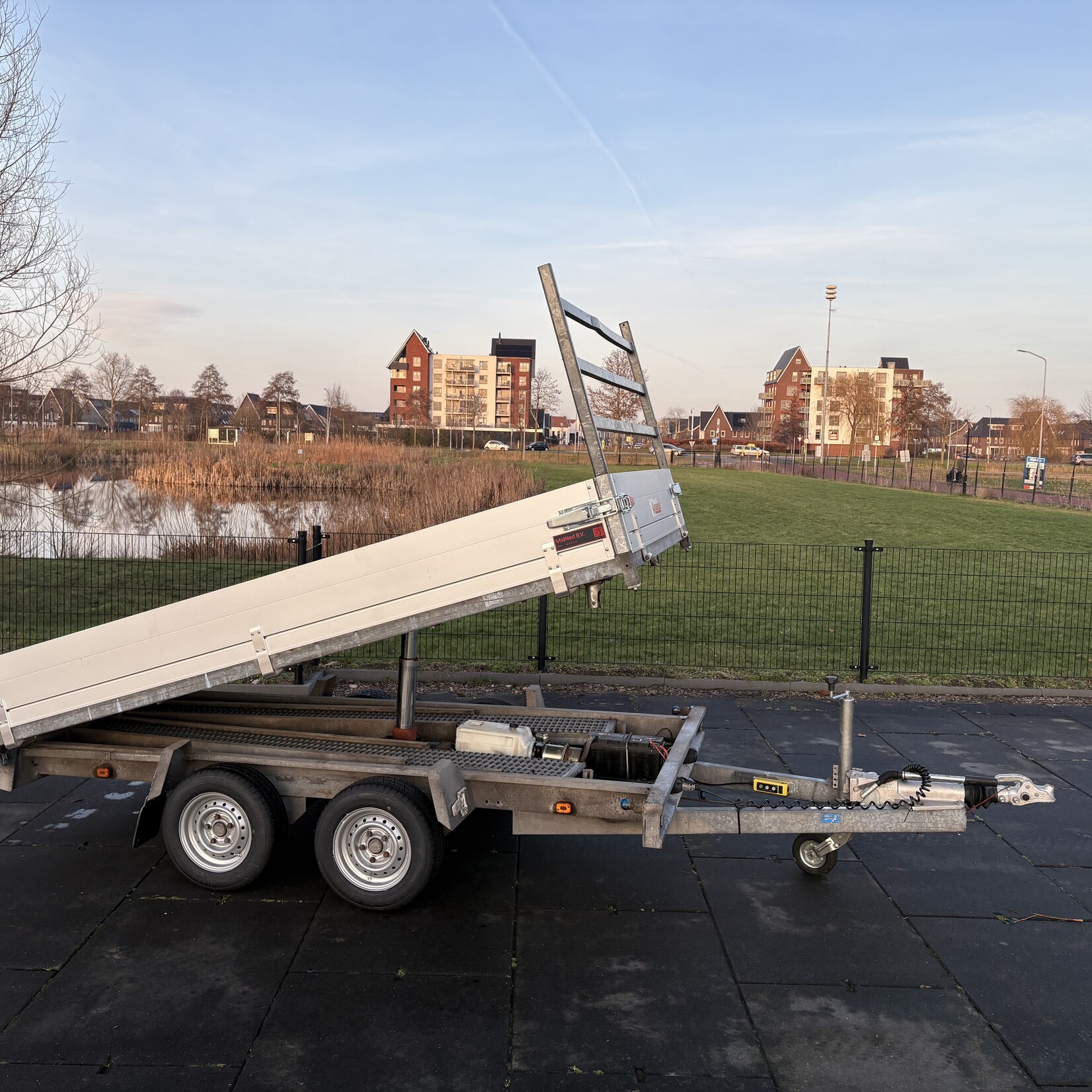 Anssems kipper met nieuwe borden