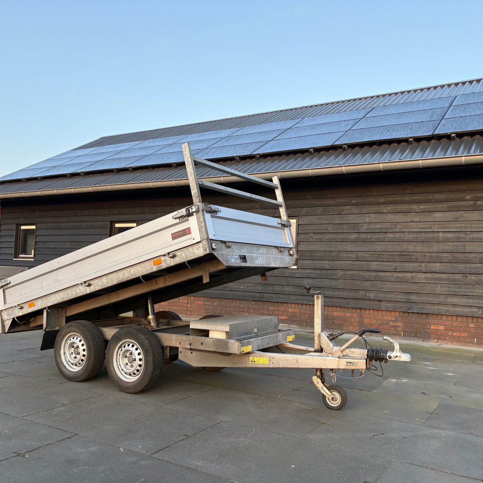 Saris kipper 270 x 150 cm elektrisch bediend