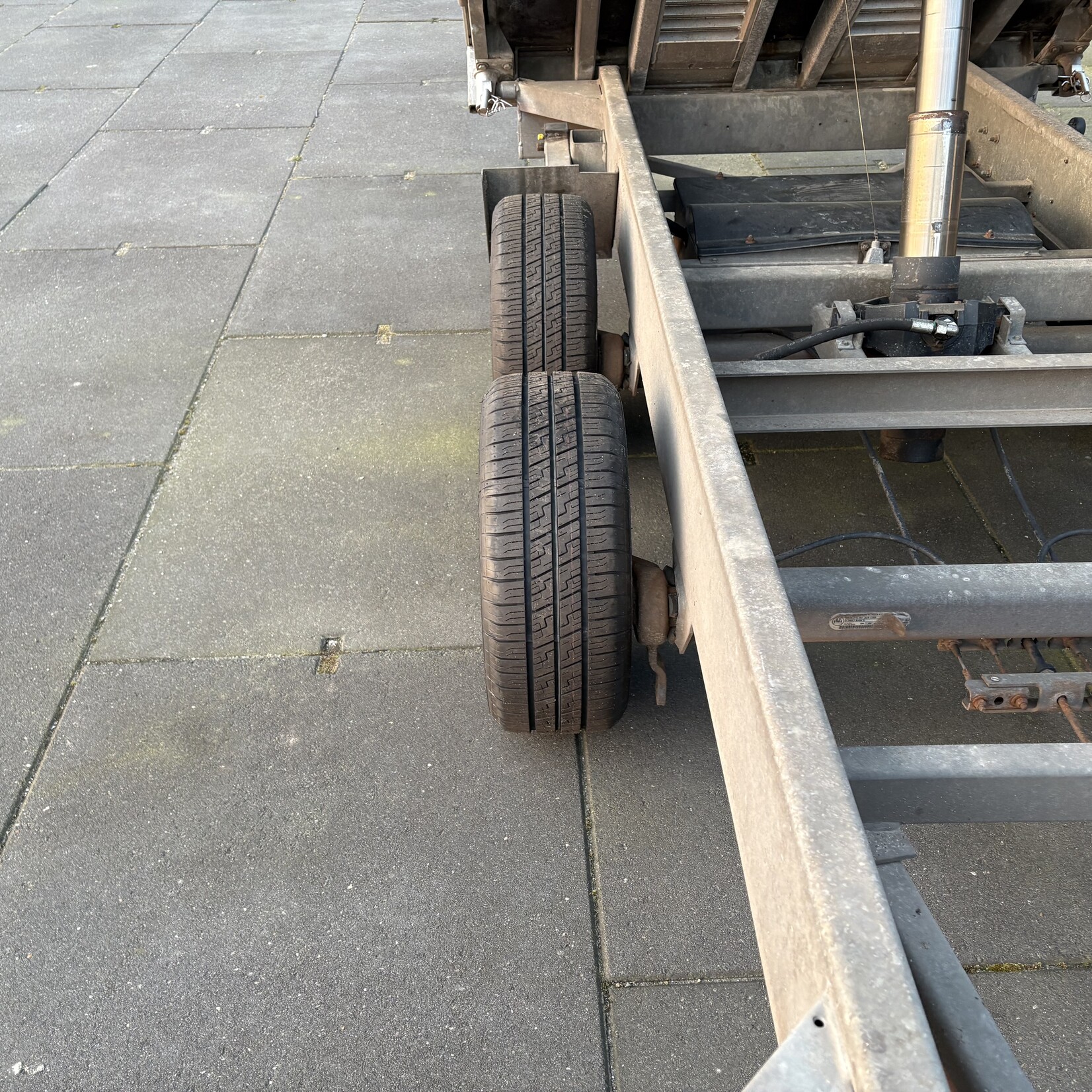 Hapert kipper 305 x 160 cm 3-zijdig met rijplaten en opzetborden