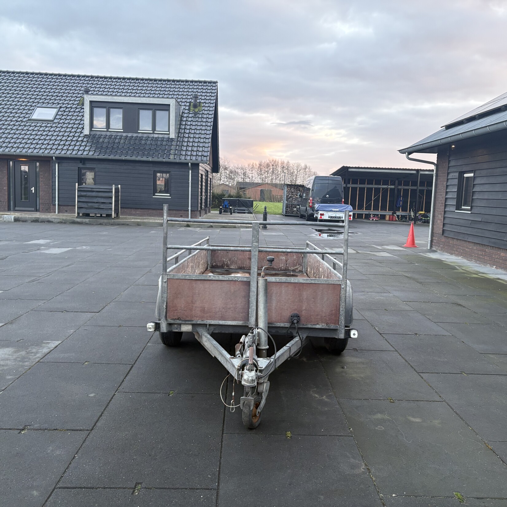 Hapert Bakwagen 300 x 130 cm 2000 kg