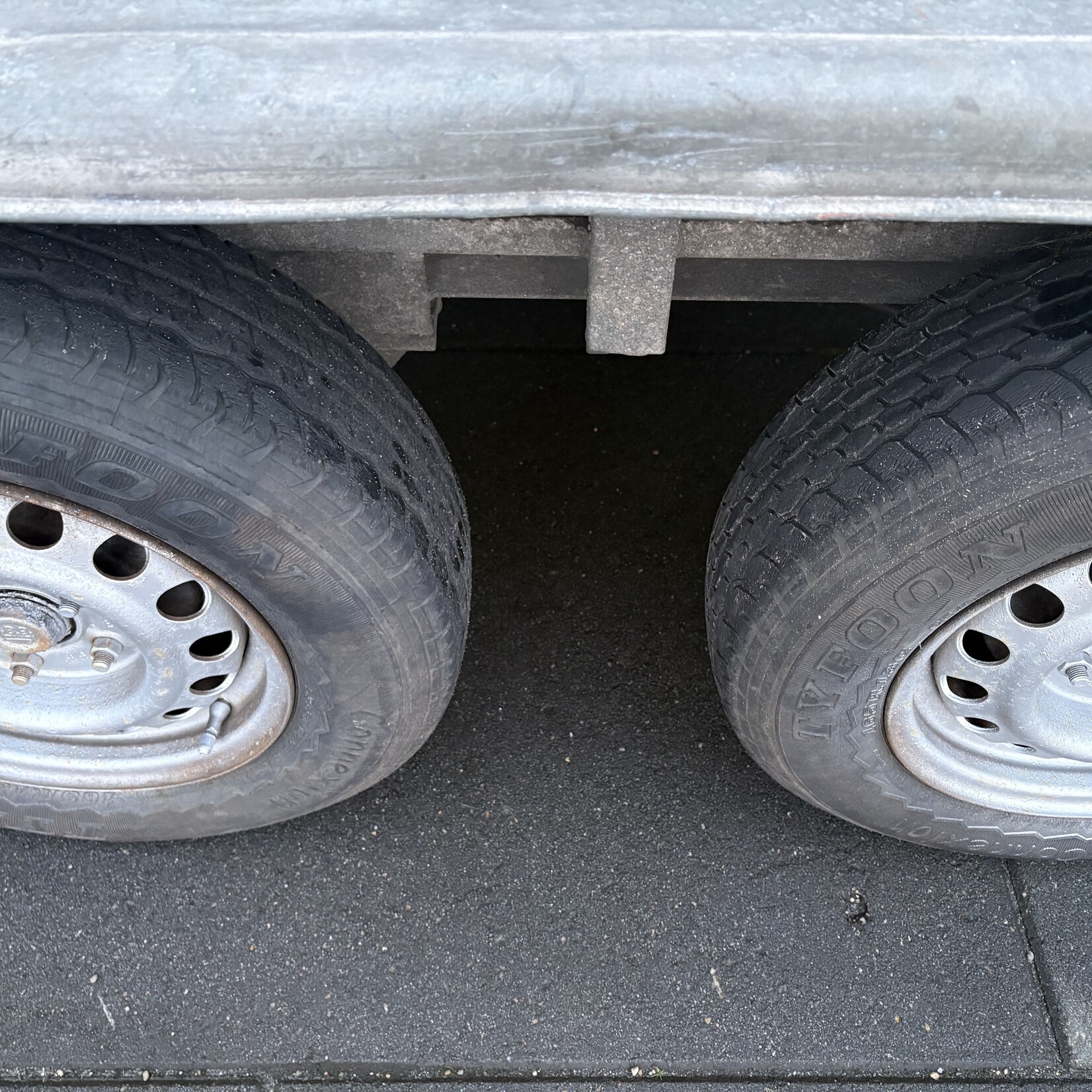 Hapert Bakwagen 300 x 130 cm 2000 kg