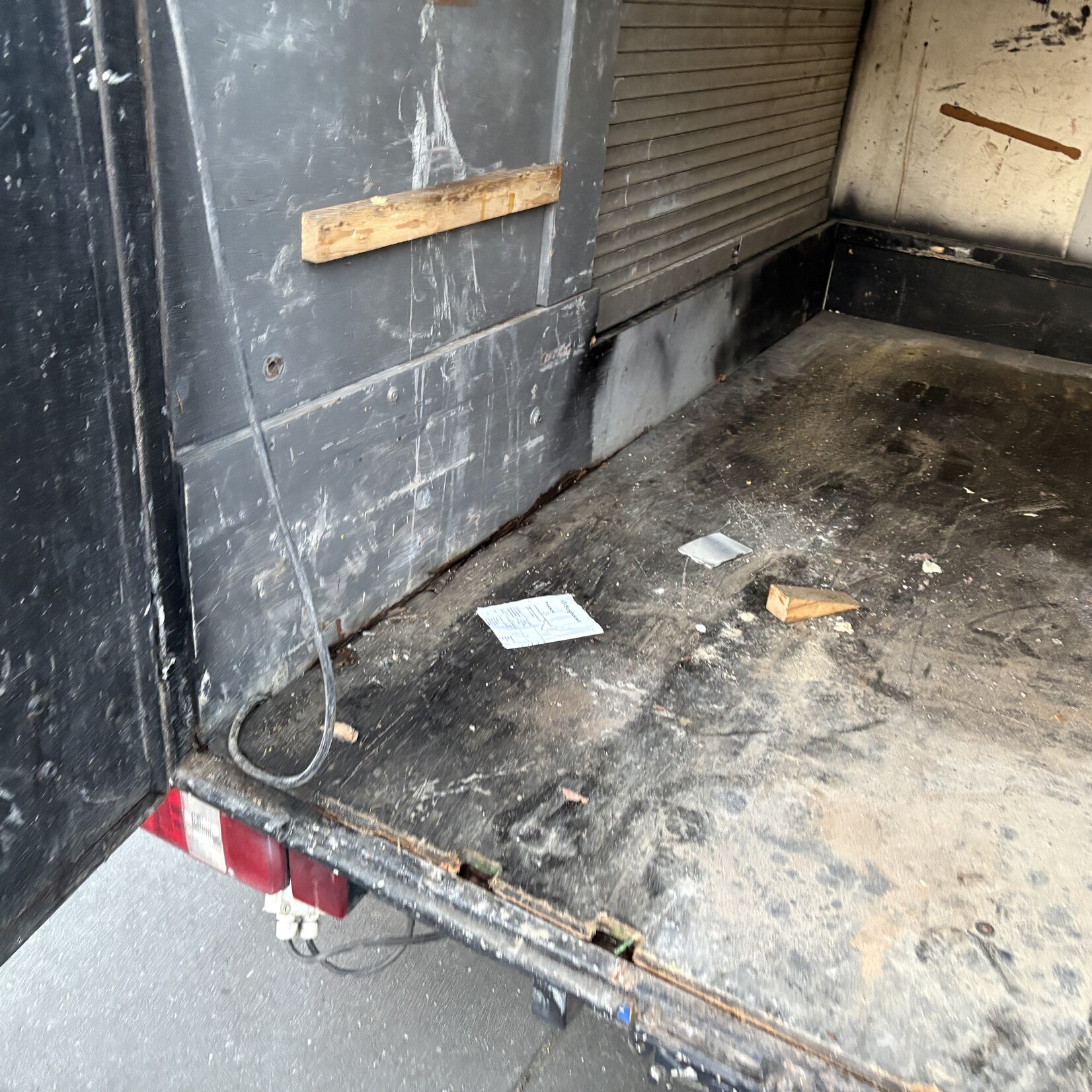 Henra gesloten wagen 240 x 140 x 140 cm