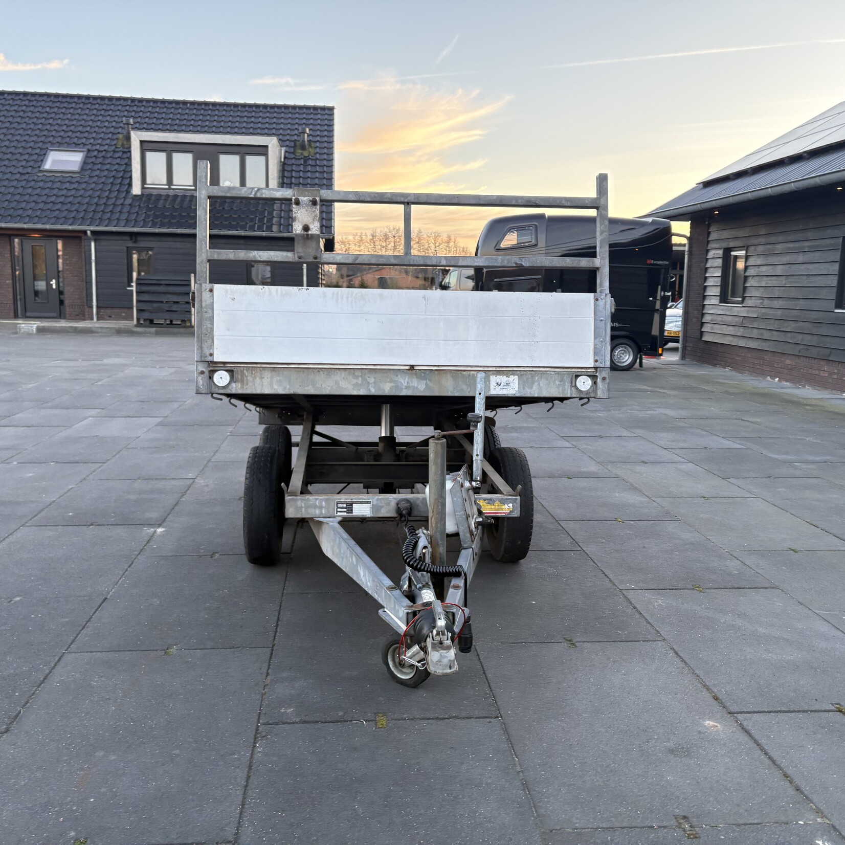 Hapert handpomp kipper 280 x 160 cm