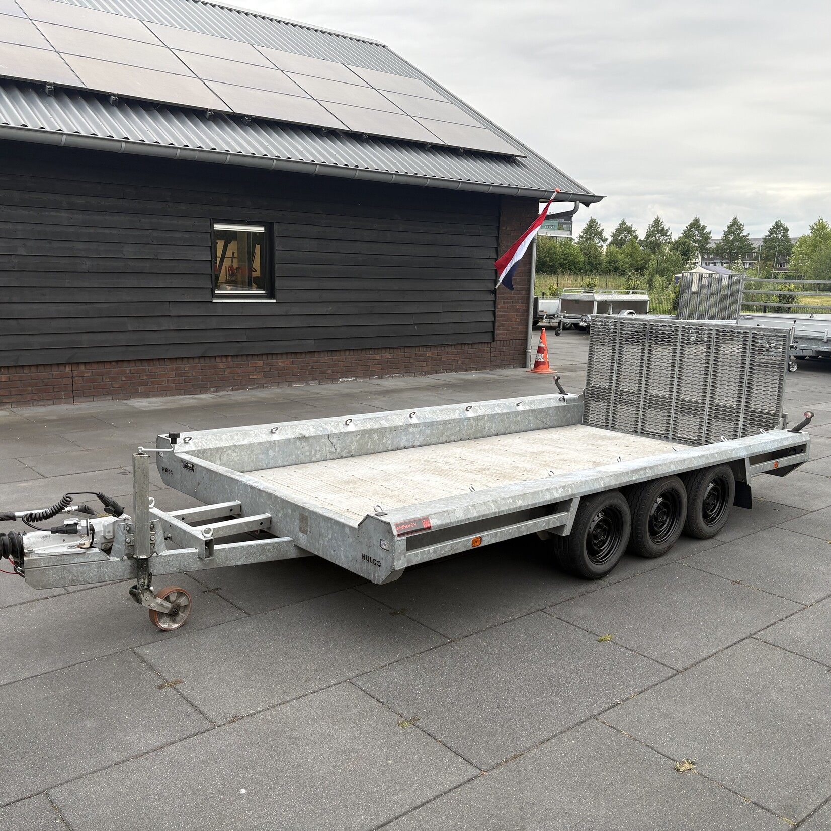 Hulco machine transsporter 3-asser 394 x 184 cm 3500 kg