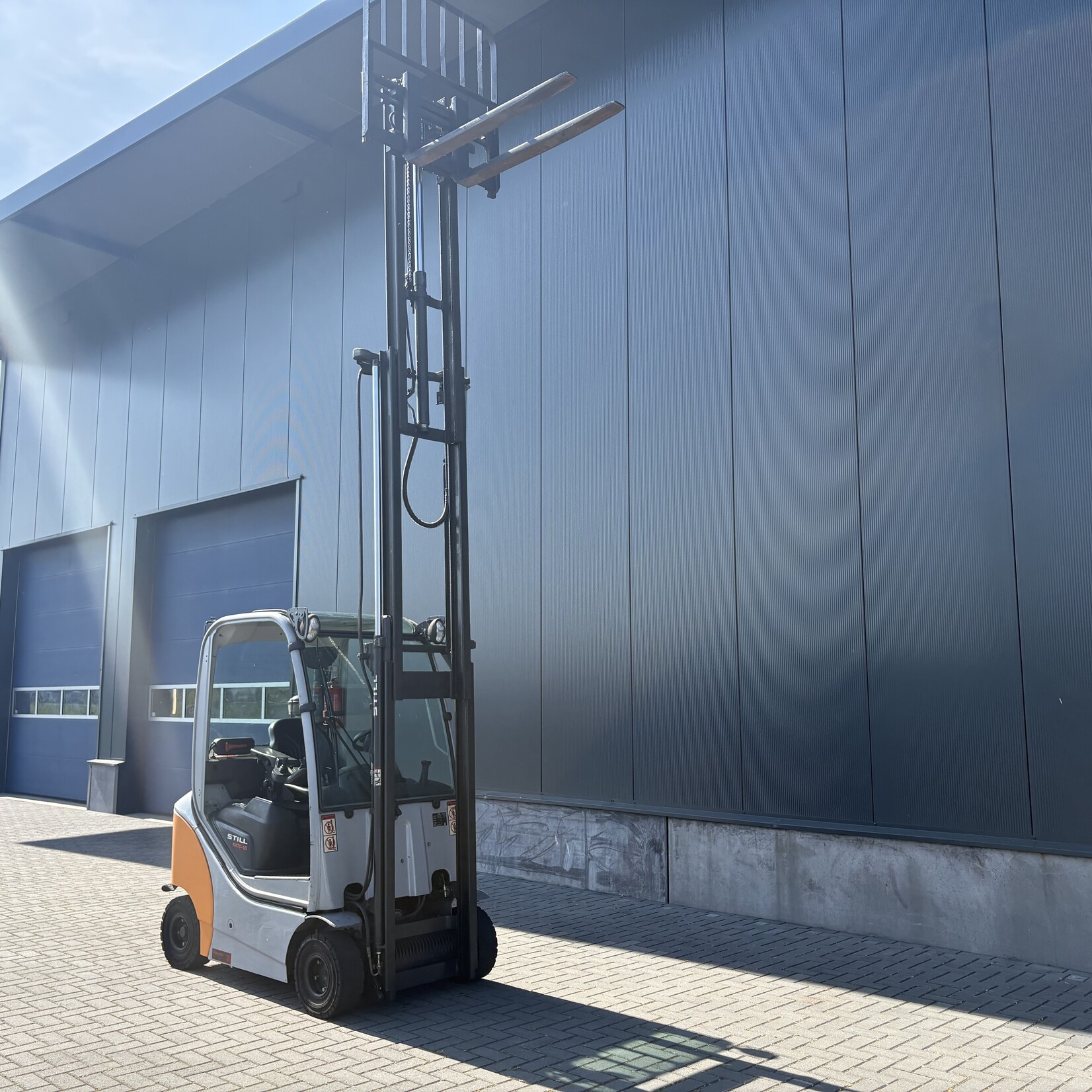 Stihl RX 70-16 T Triplo mast in zeer goede staat LPG BJ 2020