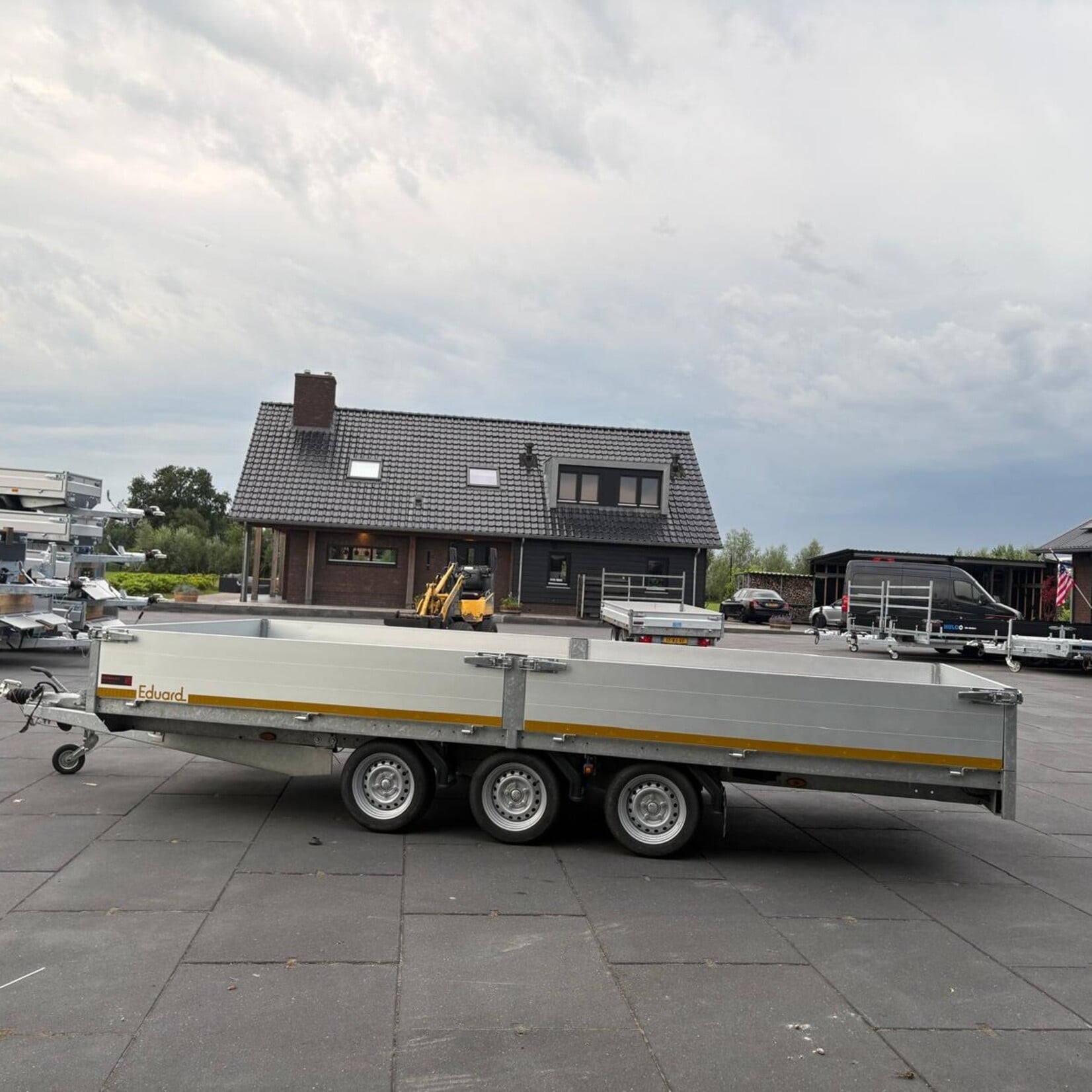 Eduard 3-asser 505 x 220 cm 3500 kg BJ 2023