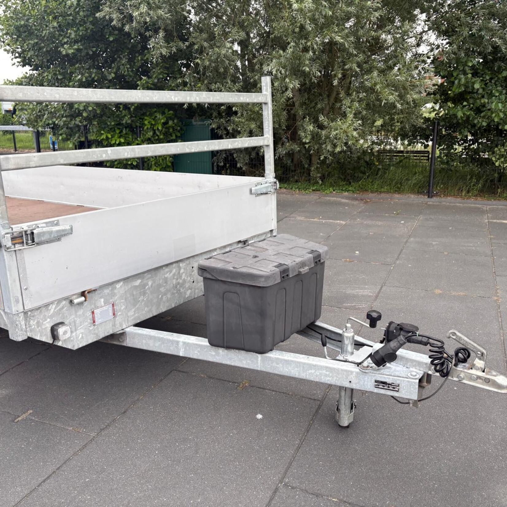Eduard 310 x 160 cm 750 kg plateauwagen
