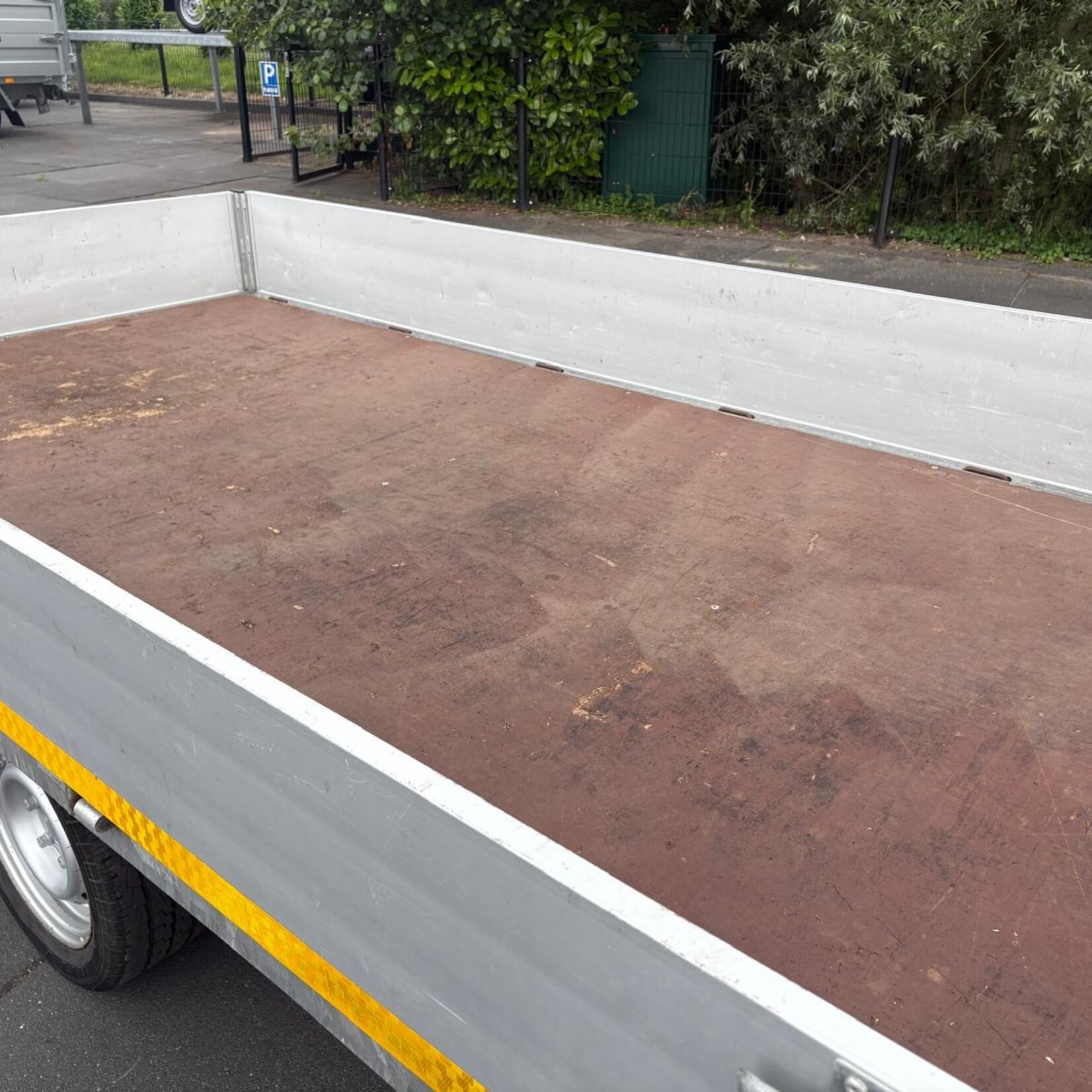 Eduard 310 x 160 cm 750 kg plateauwagen