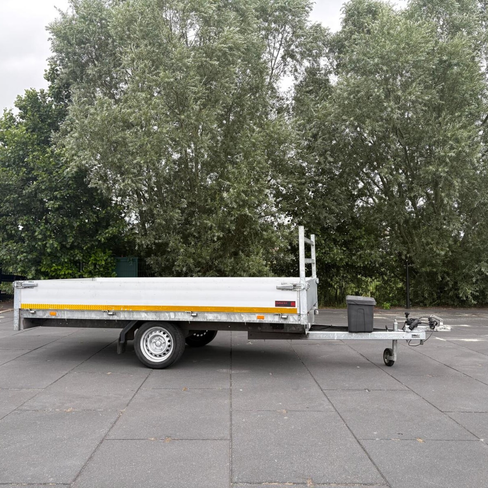Eduard 310 x 160 cm 750 kg plateauwagen
