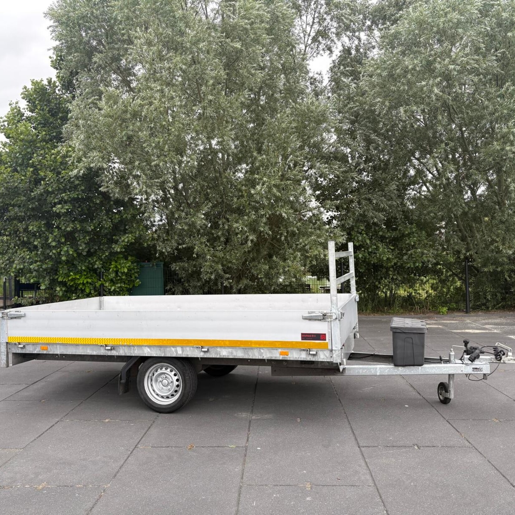 Eduard 310 x 160 cm 750 kg plateauwagen