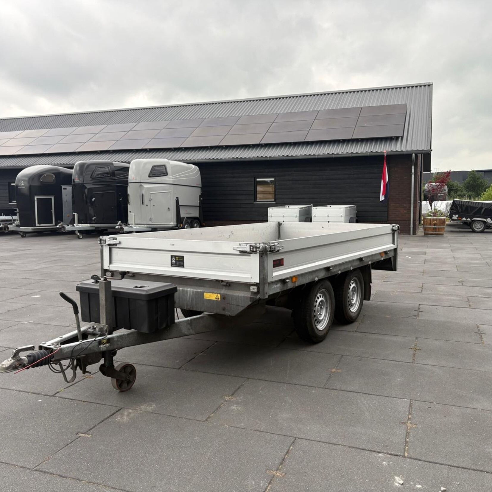 Saris Plateauwagen 325 x 175 cm