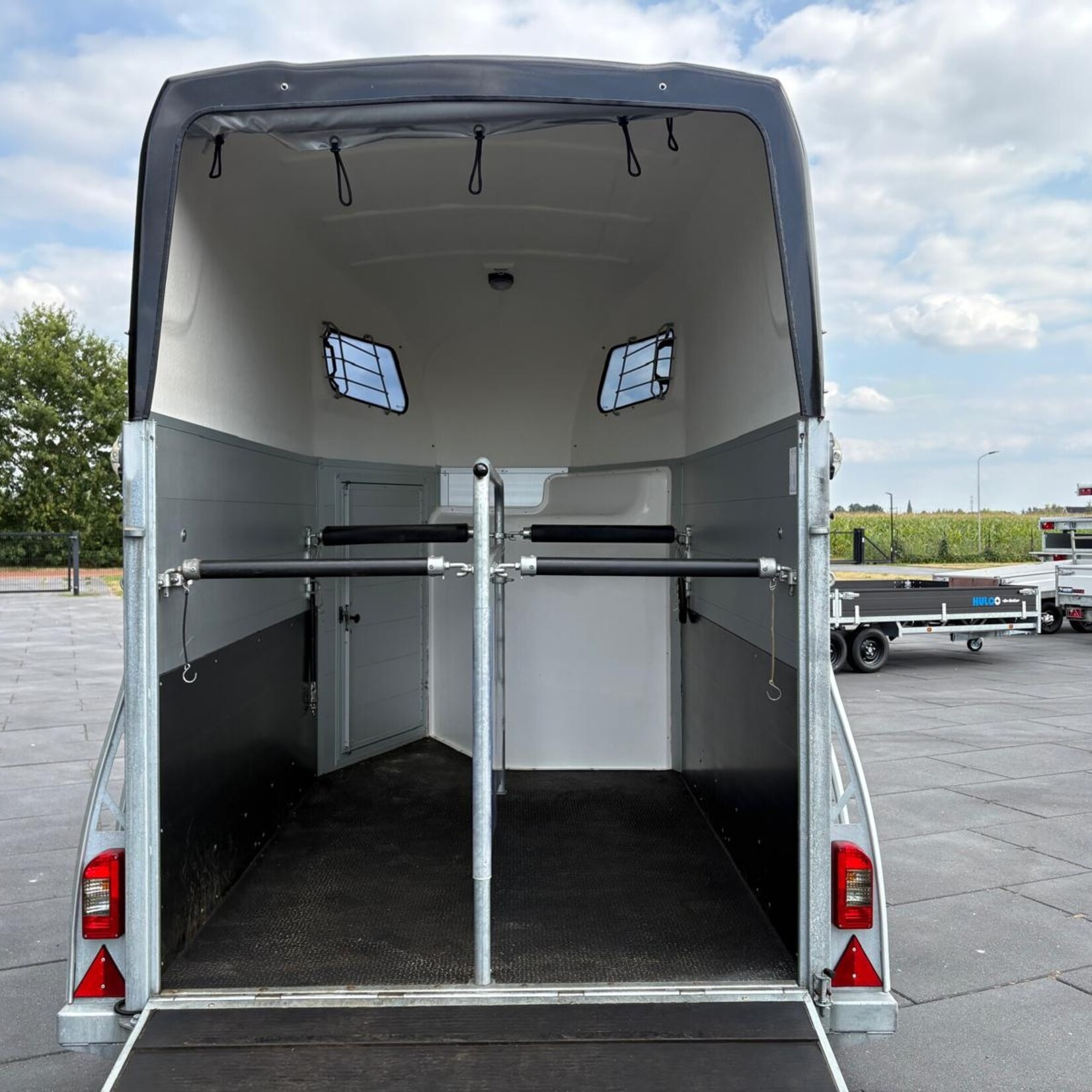 Sirius S 75 volledig alu met zadelkamer 2-paards
