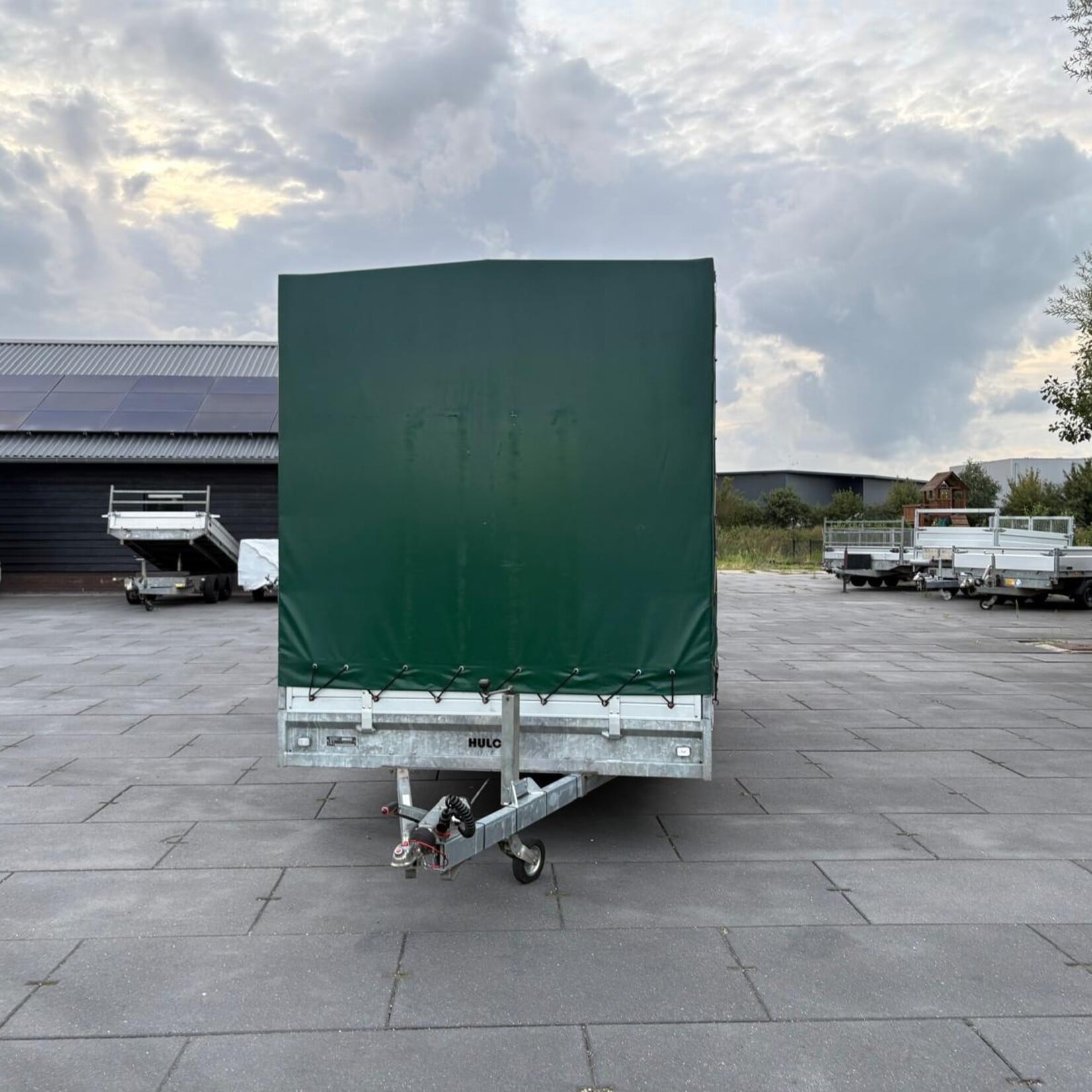 Hulco Meddax 500 x 205 cm incl huif in goede staat