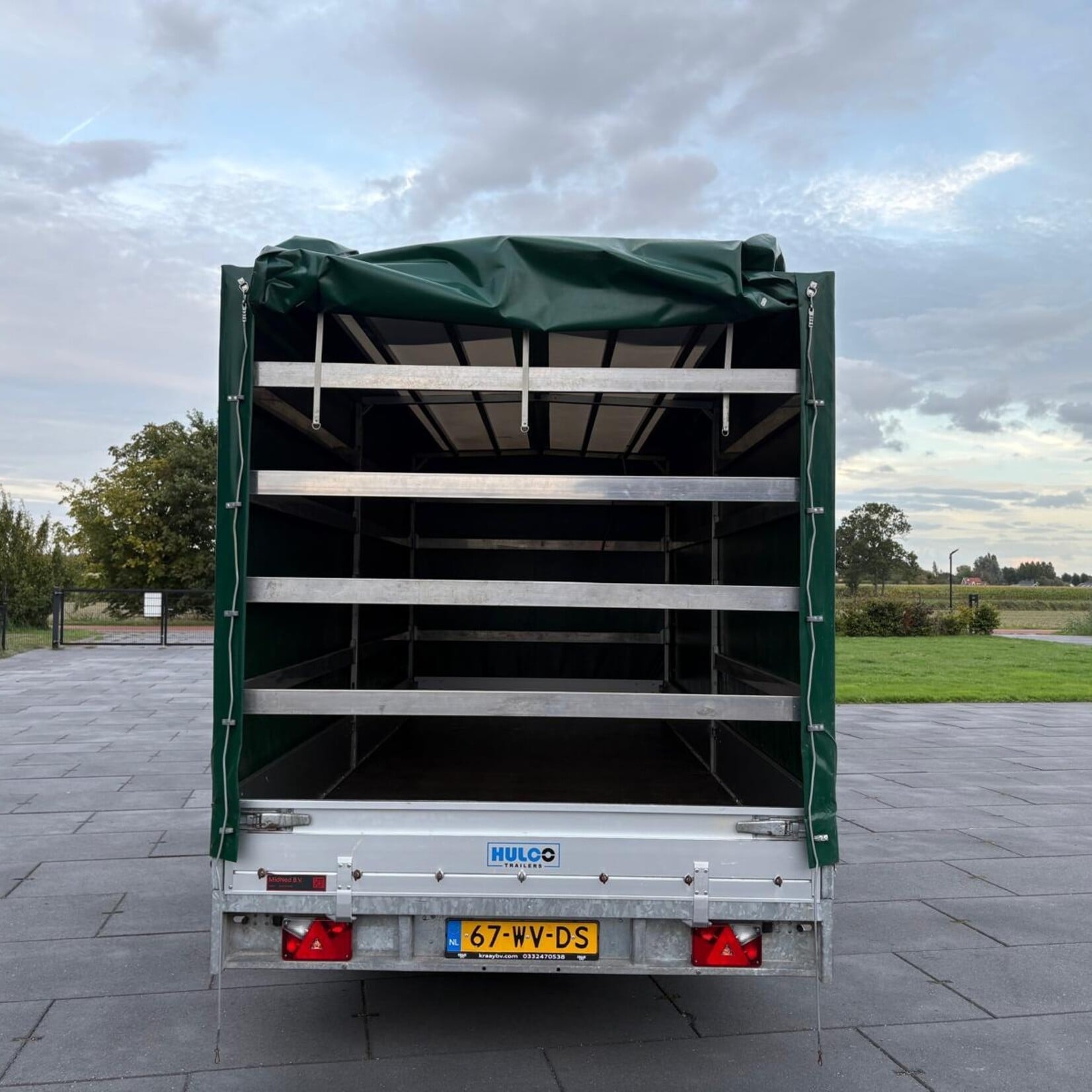Hulco Meddax 500 x 205 cm incl huif in goede staat