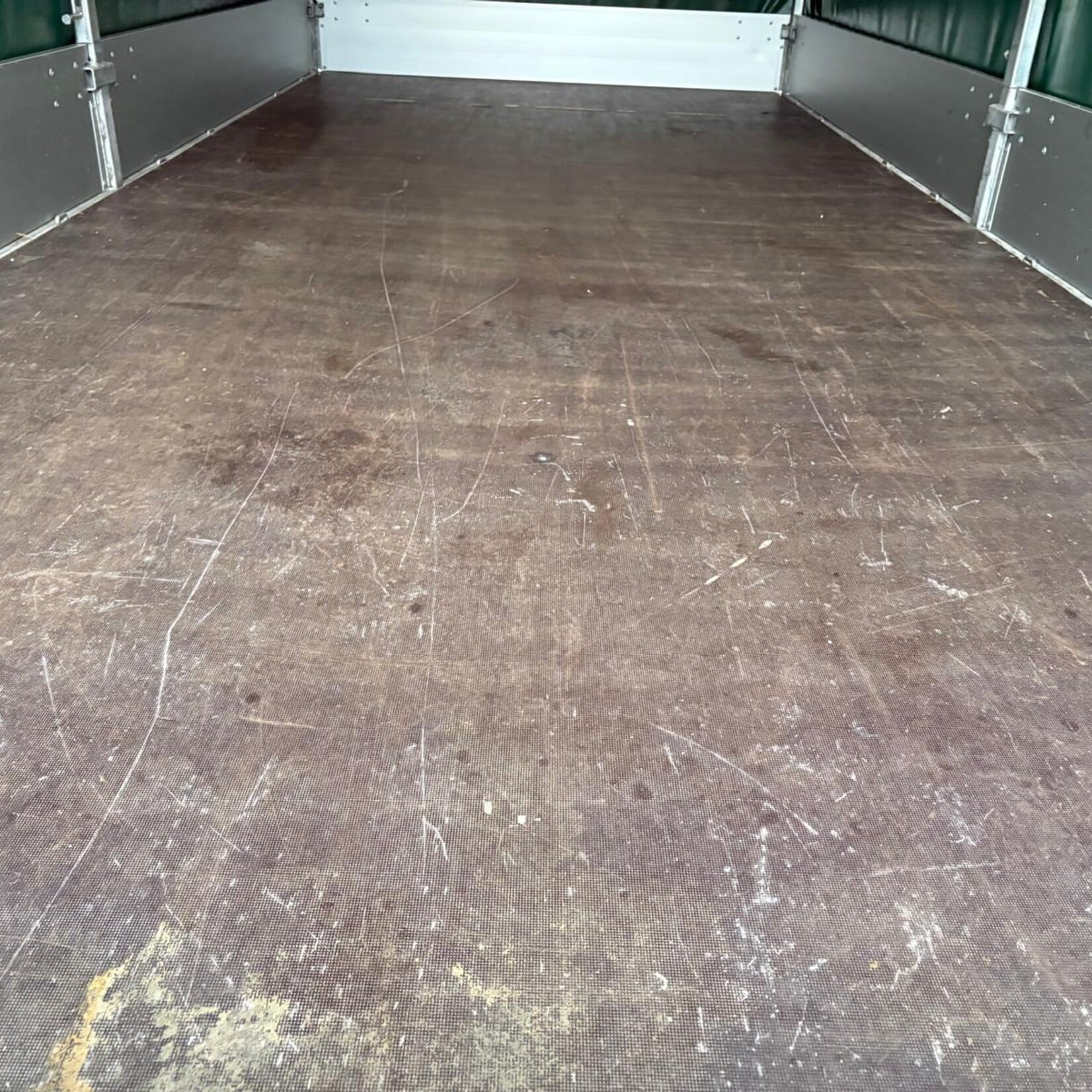 Hulco Meddax 500 x 205 cm incl huif in goede staat