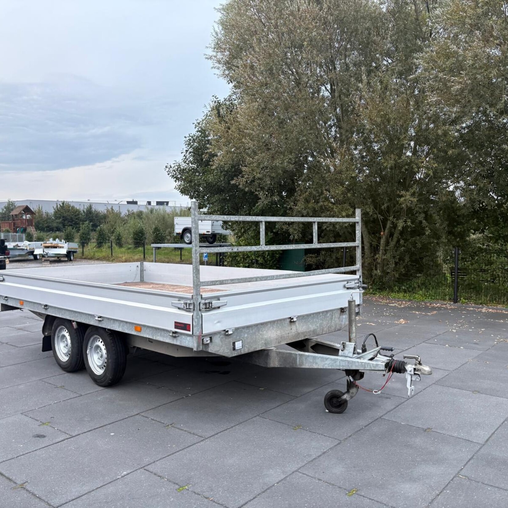 Hapert plateauwagen 405 x 220 cm