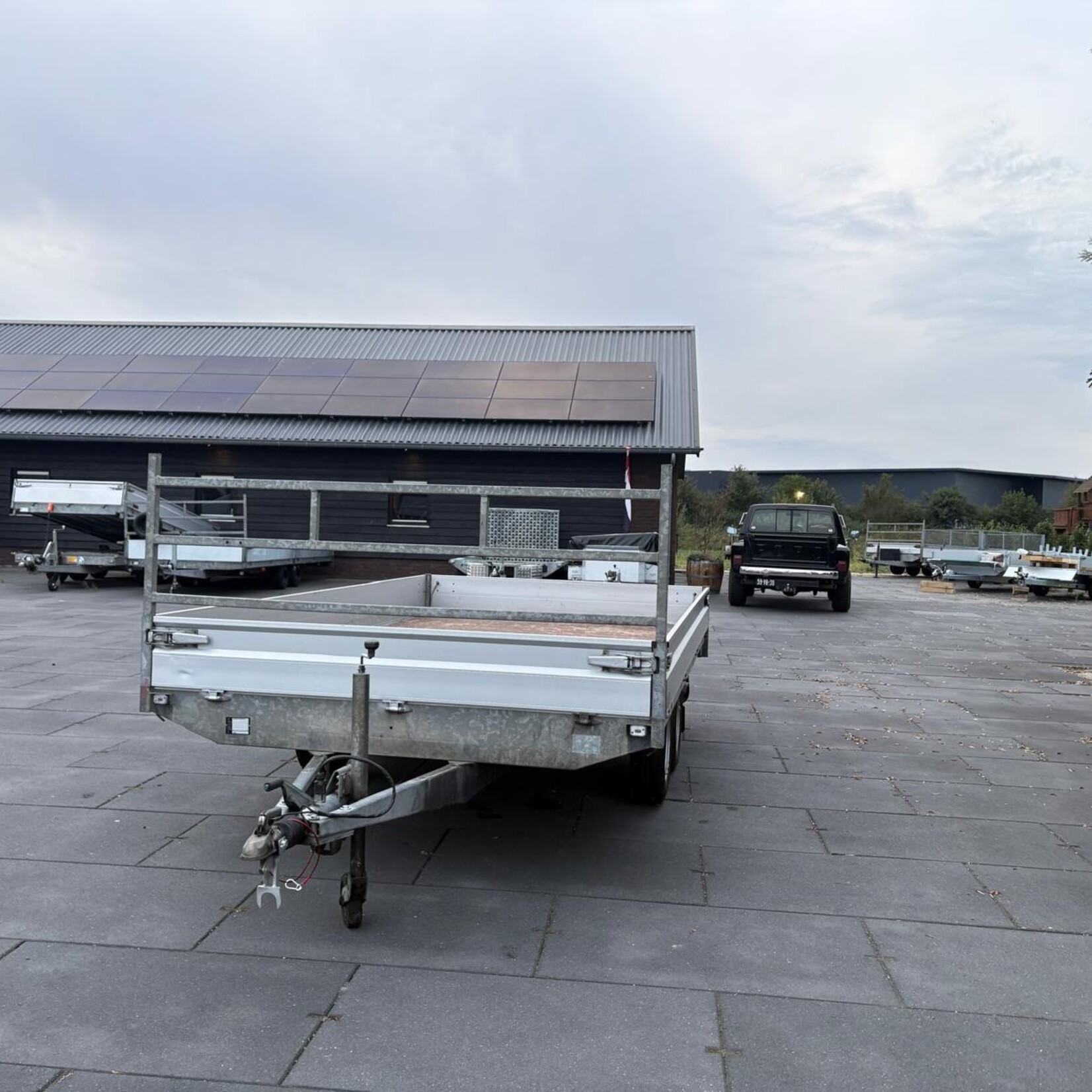 Hapert plateauwagen 405 x 220 cm