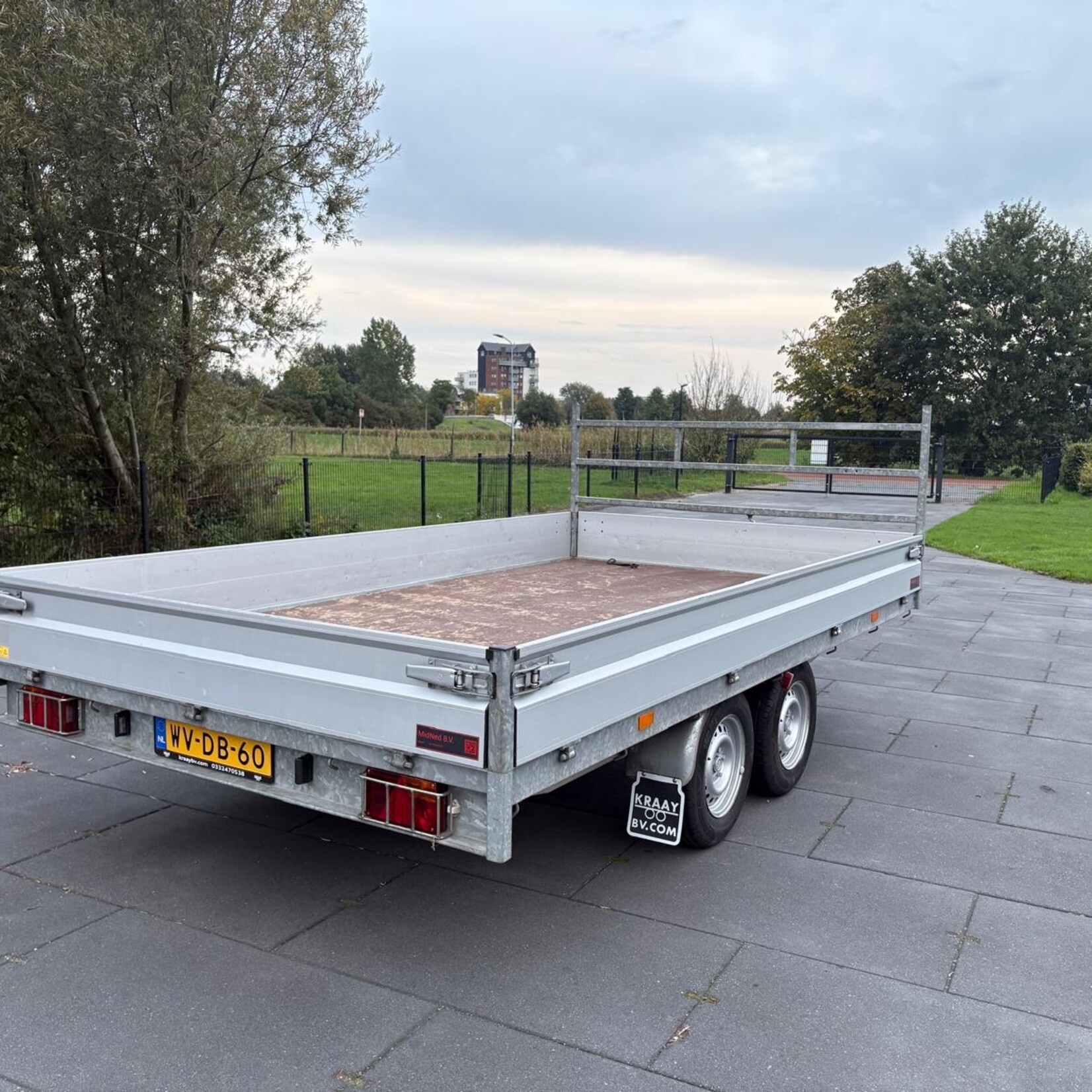 Hapert plateauwagen 405 x 220 cm