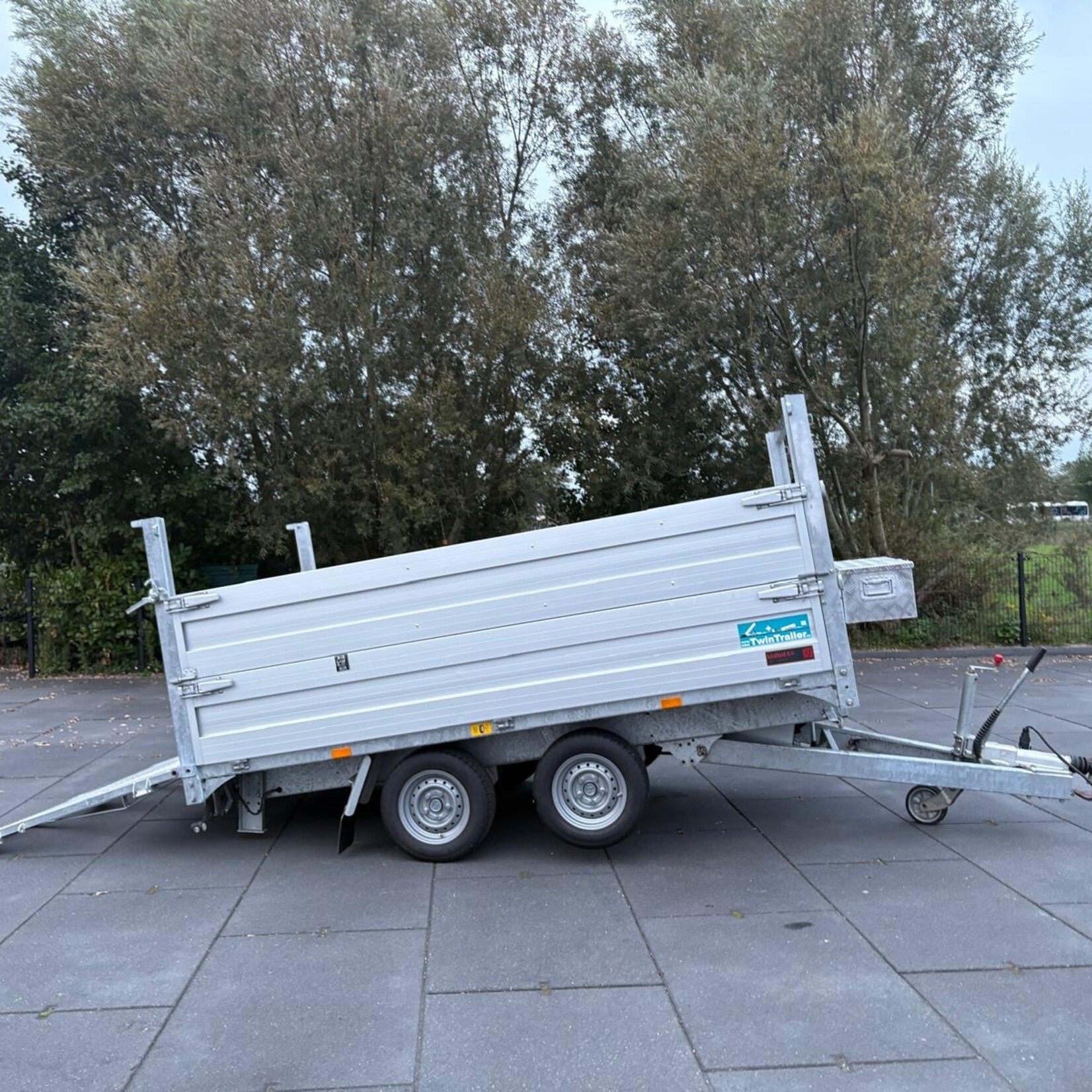 Twin Trailer 310 x 182 cm met veel handige opties 6 maanden oud !