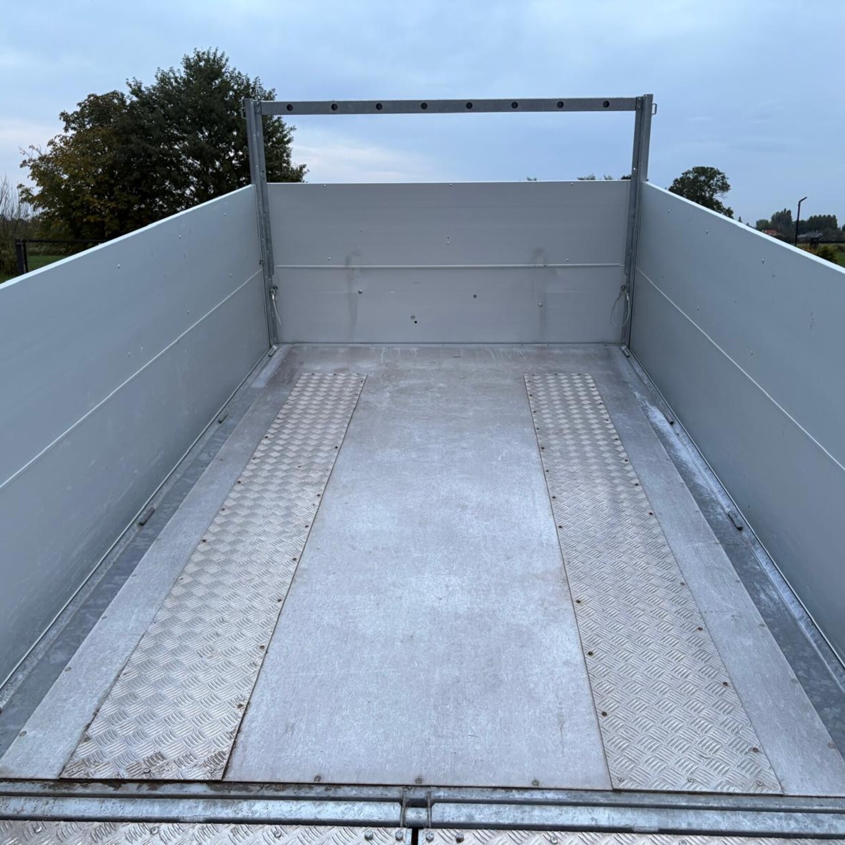 Twin Trailer 310 x 182 cm met veel handige opties 6 maanden oud !