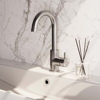 Brauer Brauer Brushed Edition Opbouw Wastafelmengkraan met Draaibare Uitloop - Rond - Hoog - Hendel Model B - PVD - Geborsteld RVS