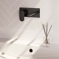 Brauer Brauer Black Edition Inbouw Wastafelmengkraan met Rechte Uitloop & Afdekplaat - Model C2 - Hendel Links - Mat Zwart