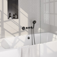 Brauer Brauer Gunmetal Edition Thermostatische Inbouw Badkraan met Omstel, Badvulcombinatie, Stopkranen, Wandhouder met Wateruitlaat, 3-Standen Handdouche & Doucheslang - Set 2 - Draaiknoppen - PVD - Geborsteld Gunmetal