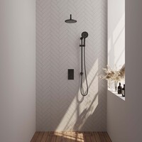 Brauer Brauer Black Editon Regendoucheset:  Thermostatische Inbouwkraan met 3-Weg Omstel, Gebogen Wandarm, Douchekop 20cm, Glijstang met Wateruitlaat, 3-Standen Handdouche & Doucheslang - Set 45 - Draaiknoppen - Mat Zwart