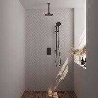 Brauer Brauer Black Editon Regendoucheset:  Thermostatische Inbouwkraan met 3-Weg Omstel, Plafondarm, Douchekop 20cm, Glijstang met Wateruitlaat, 3-Standen Handdouche & Doucheslang - Set 47 - Draaiknoppen - Mat Zwart